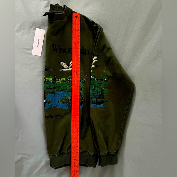 Wisconsin Wildlife Pullover Sweatshirt - Picture 8 of 8